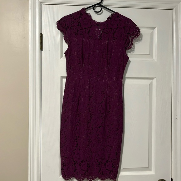 Lace Merokeety Plum dress - Picture 6 of 10